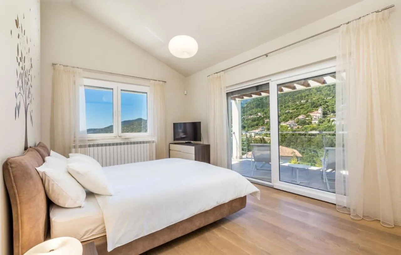 Villa Edelweiss Veprinac Croatia